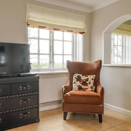 Haubarg Ossenhoff Haubarg Ossenhoff Buernhus * טאטינג