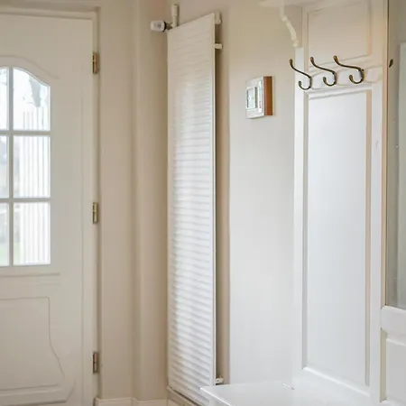 Haubarg Ossenhoff Haubarg Ossenhoff Buernhus * טאטינג